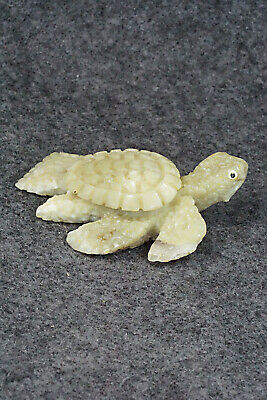 Turtle Zuni Fetish Carving - Ben Kamaasee