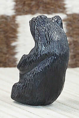 Bear Zuni Fetish Carving - Mike Tucson