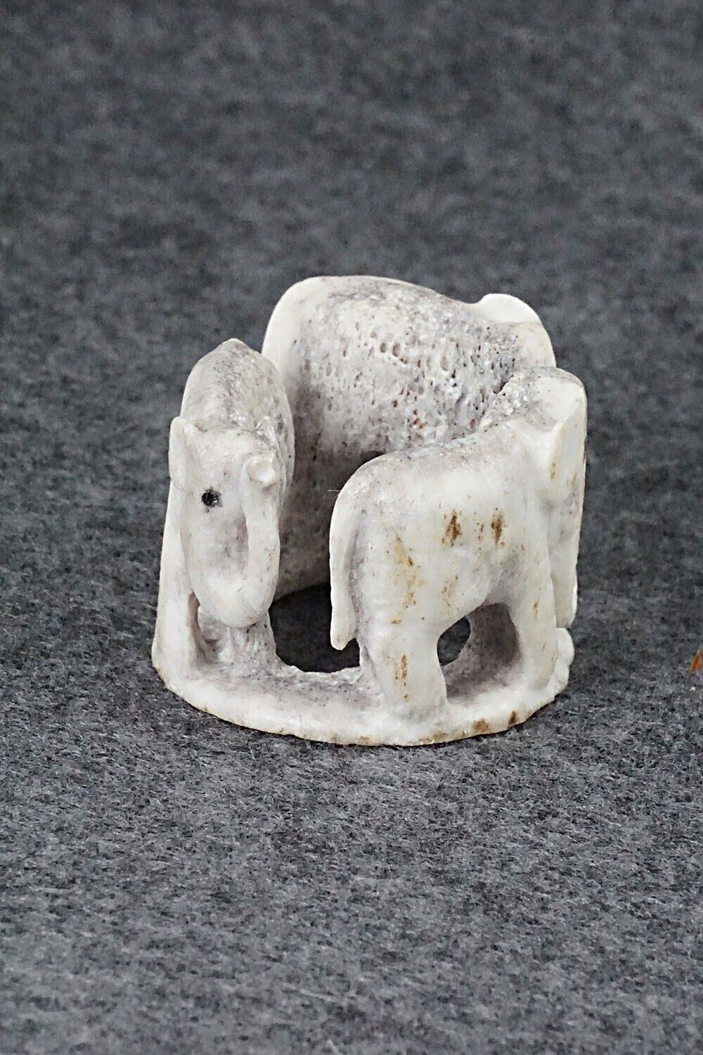 Elephant Zuni Fetish Carving - Maxx Laate