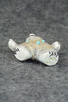 Bear Zuni Fetish Carving - Claudia Peina