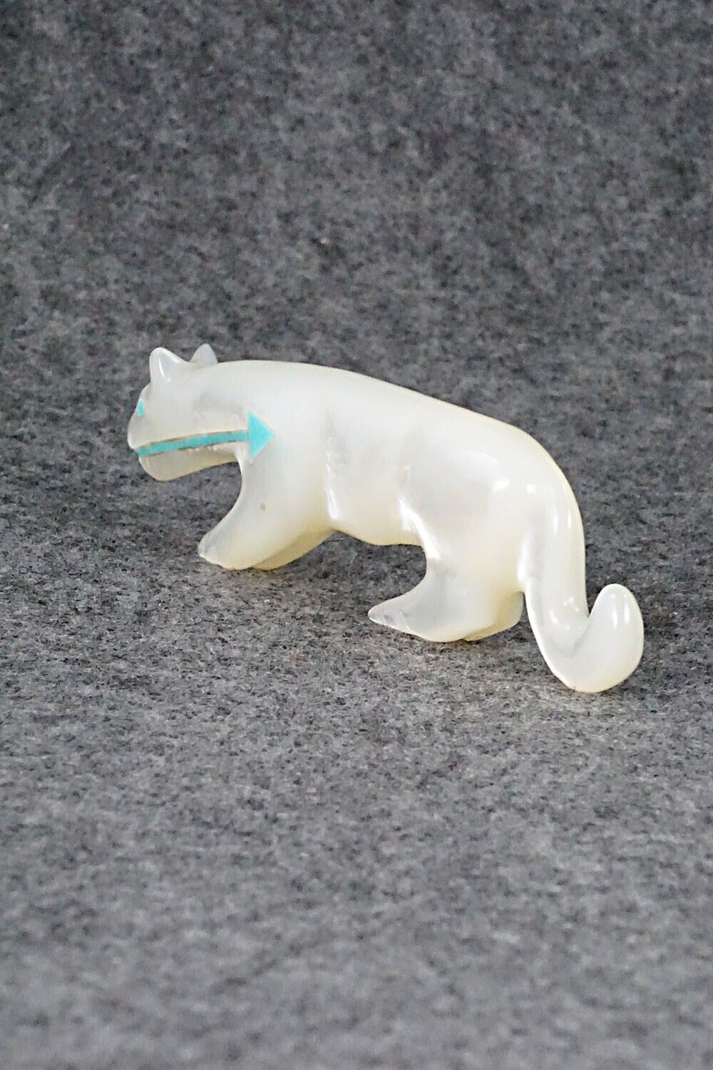 Mountain Lion Zuni Fetish Carving - Andres Quandelacy