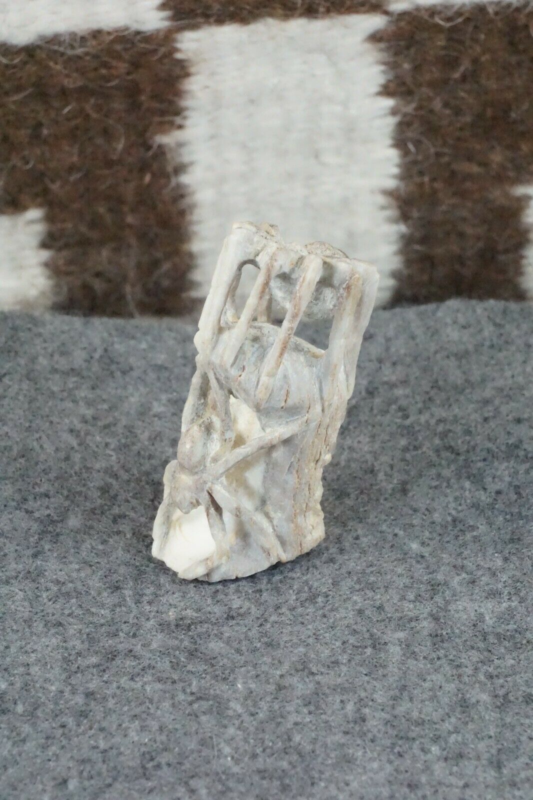 Spider Zuni Fetish Carving - Lewis Malie Jr.