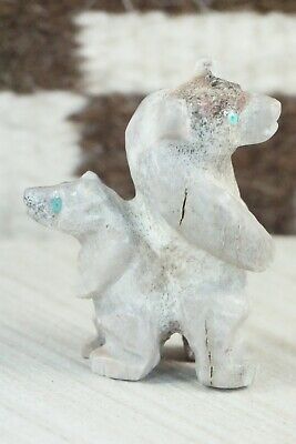 Bear Zuni Fetish Carving - Allison White
