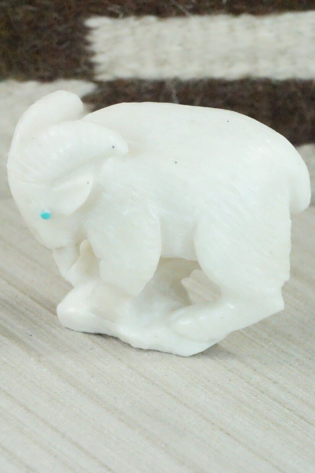 Goat Zuni Fetish Carving - Derrick Kaamasee
