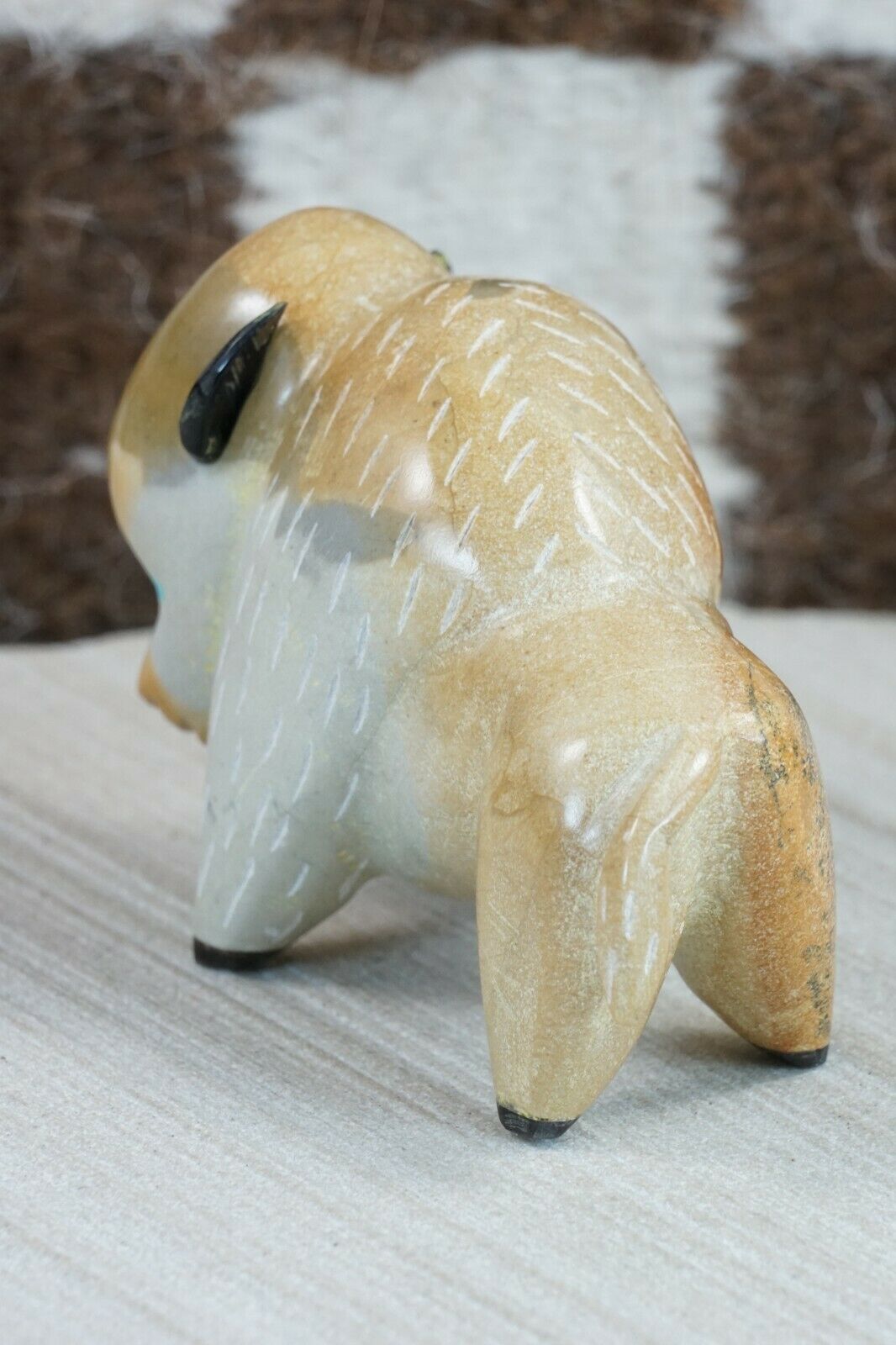 Buffalo Zuni Fetish Carving - Enrike Leekya