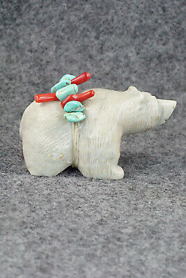 Bear Zuni Fetish Carving - Paulette Quam