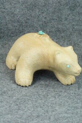 Bear Zuni Fetish Carving - Darrell Wastika