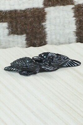 Crows Zuni Fetish Carving - Tony Mackel