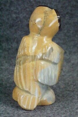 Owl Zuni Fetish Carving - Enrike Leekya