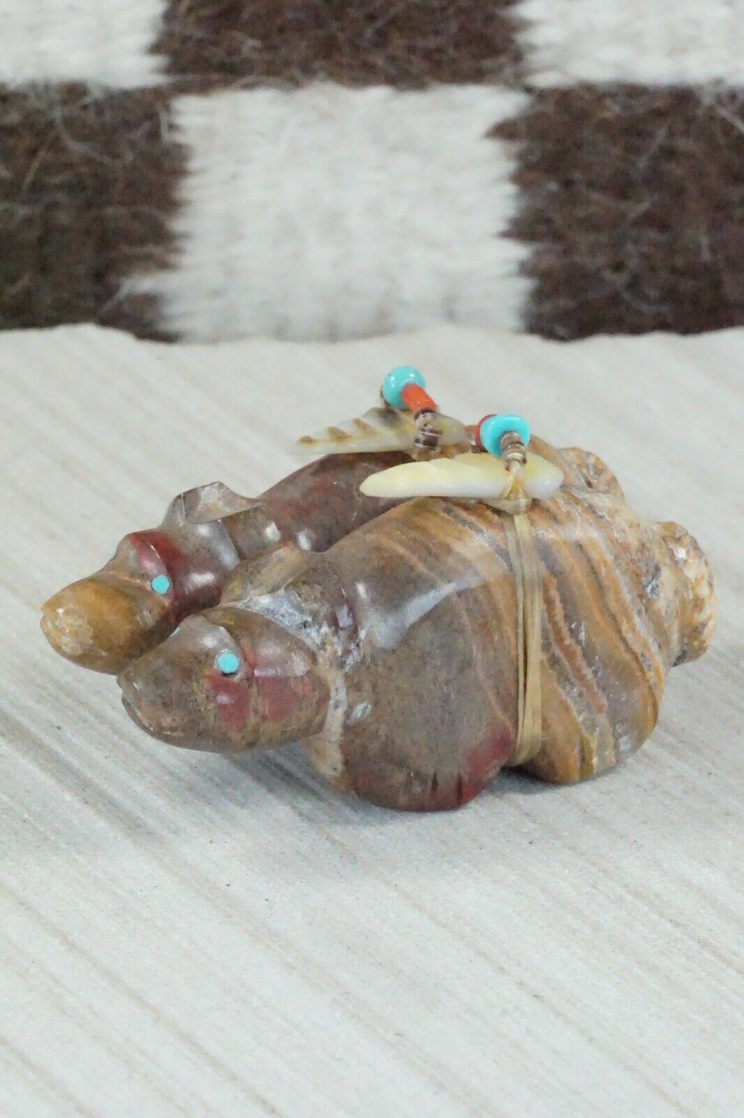 Bear Zuni Fetish Carving - Peter Gasper
