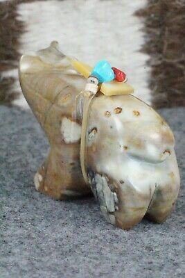 Bear Zuni Fetish Carving - Stewart Alanzo