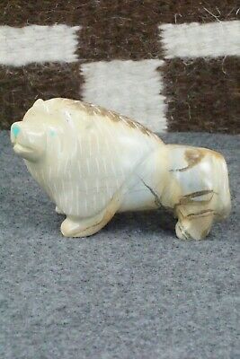 Lion Zuni Fetish Carving - Enrike Leekya