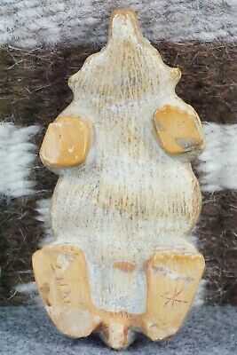 Badger Zuni Fetish Carving - Derrick Kaamasee