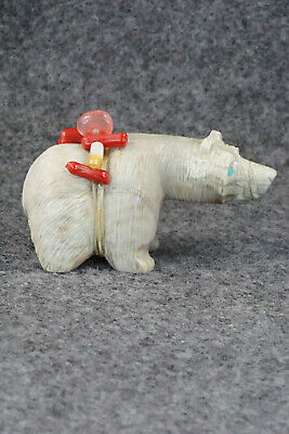Bear Zuni Fetish Carving - Paulette Quam