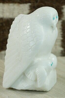 Owl Zuni Fetish Carving - Derrick Kaamasee