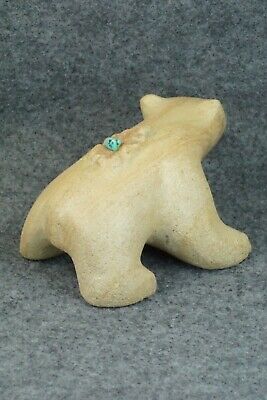 Bear Zuni Fetish Carving - Darrell Wastika