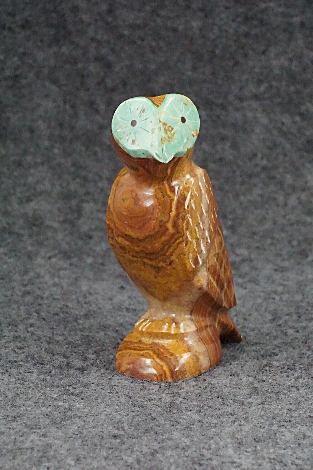 Owl Zuni Fetish Carving - Enrike Leekya