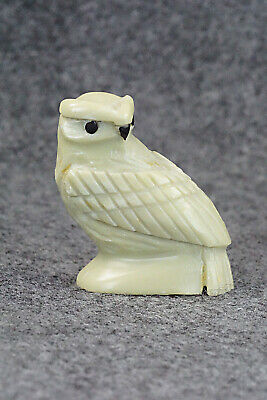 Owl Zuni Fetish Carving - Edison Bobelu