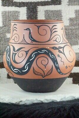 Zuni Pottery - Peynetsa