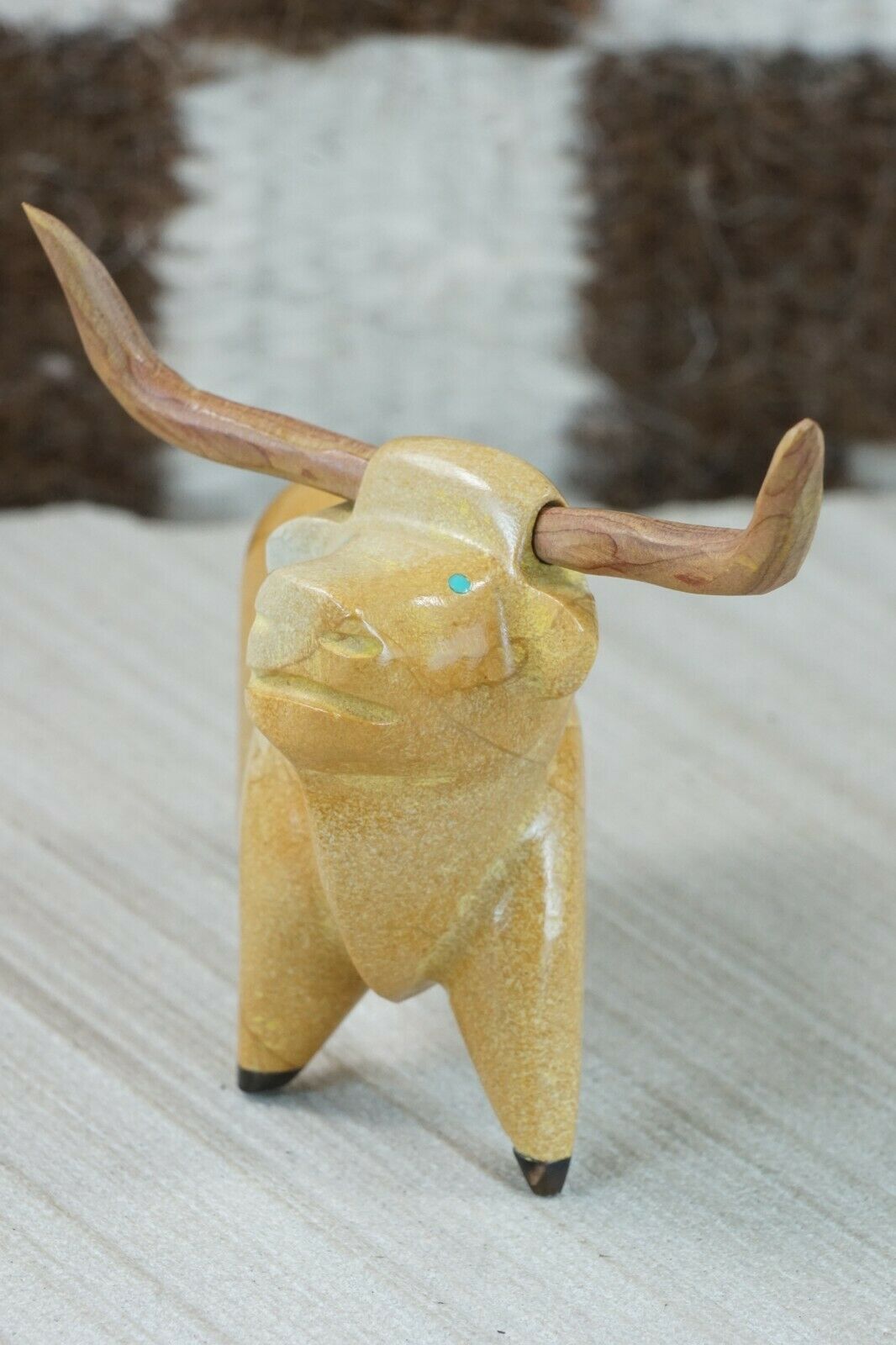 Longhorn Zuni Fetish Carving - Enrike Leekya