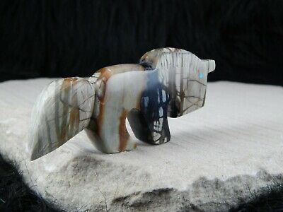 Horse Zuni Fetish Carving - Kenric Laiwakete