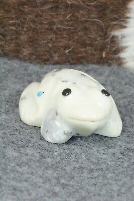 Frog Zuni Fetish Carving - Gordon Poncho