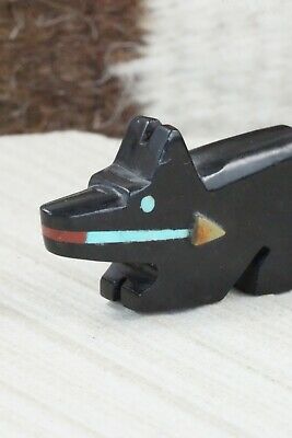 Wolf Zuni Fetish Carving - Ida Yazzie