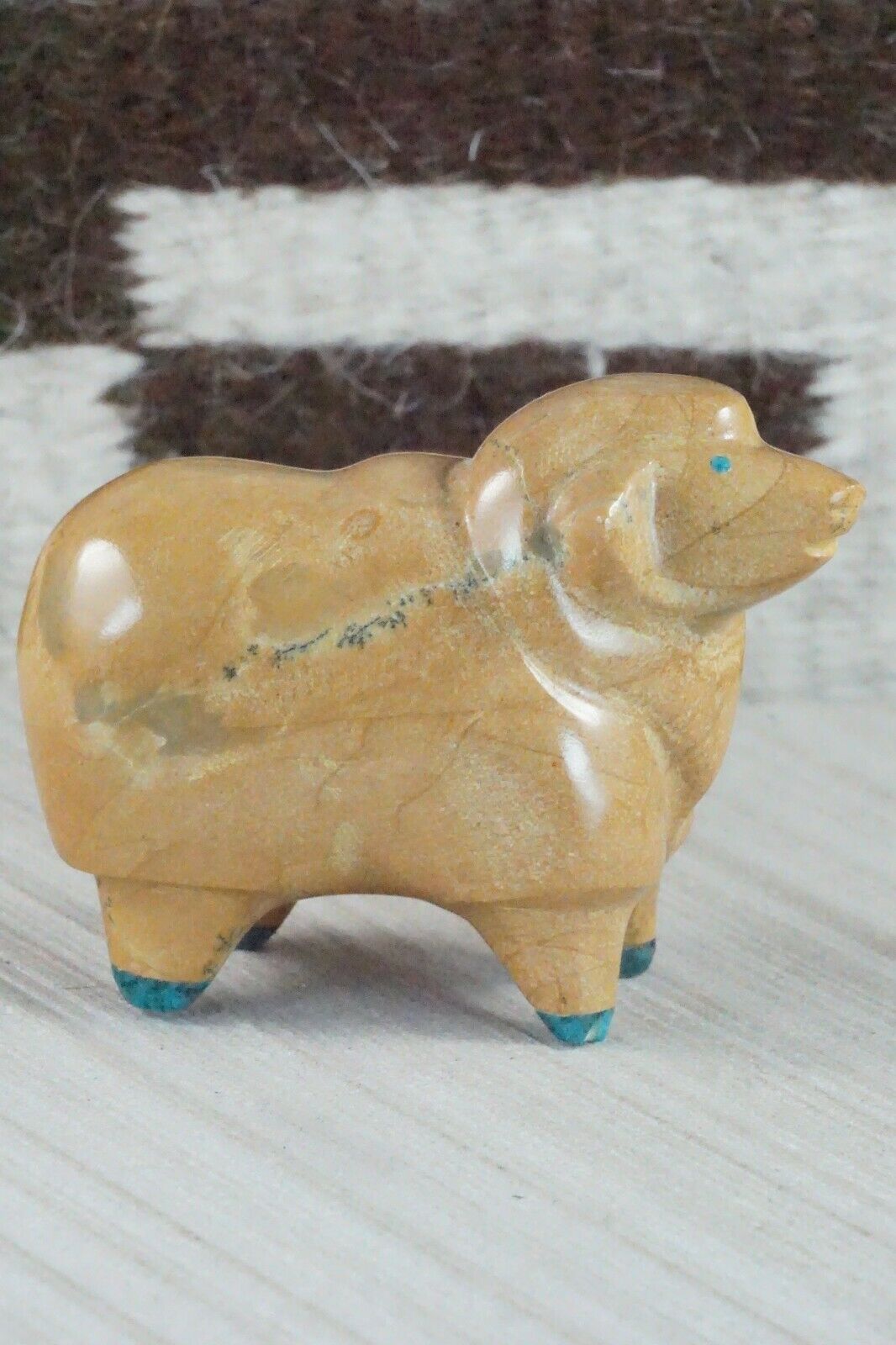 Sheep Zuni Fetish Carving - Enrike Leekya