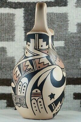 Hopi Pottery - D. Yesslith