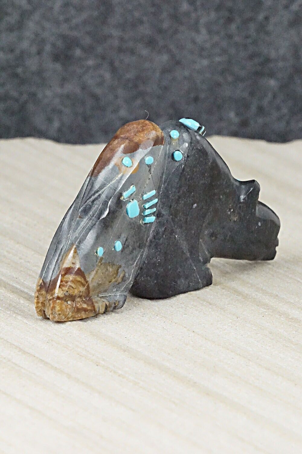 Bear Zuni Fetish Carving - Danette Laate