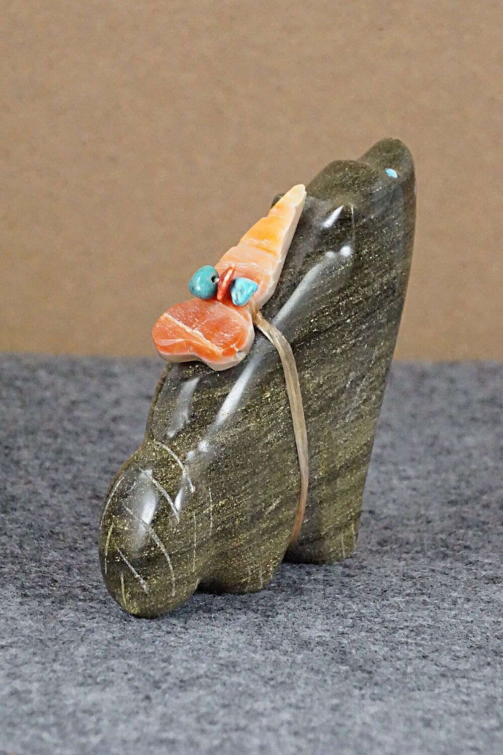Wolf Zuni Fetish Carving - Leland Boone