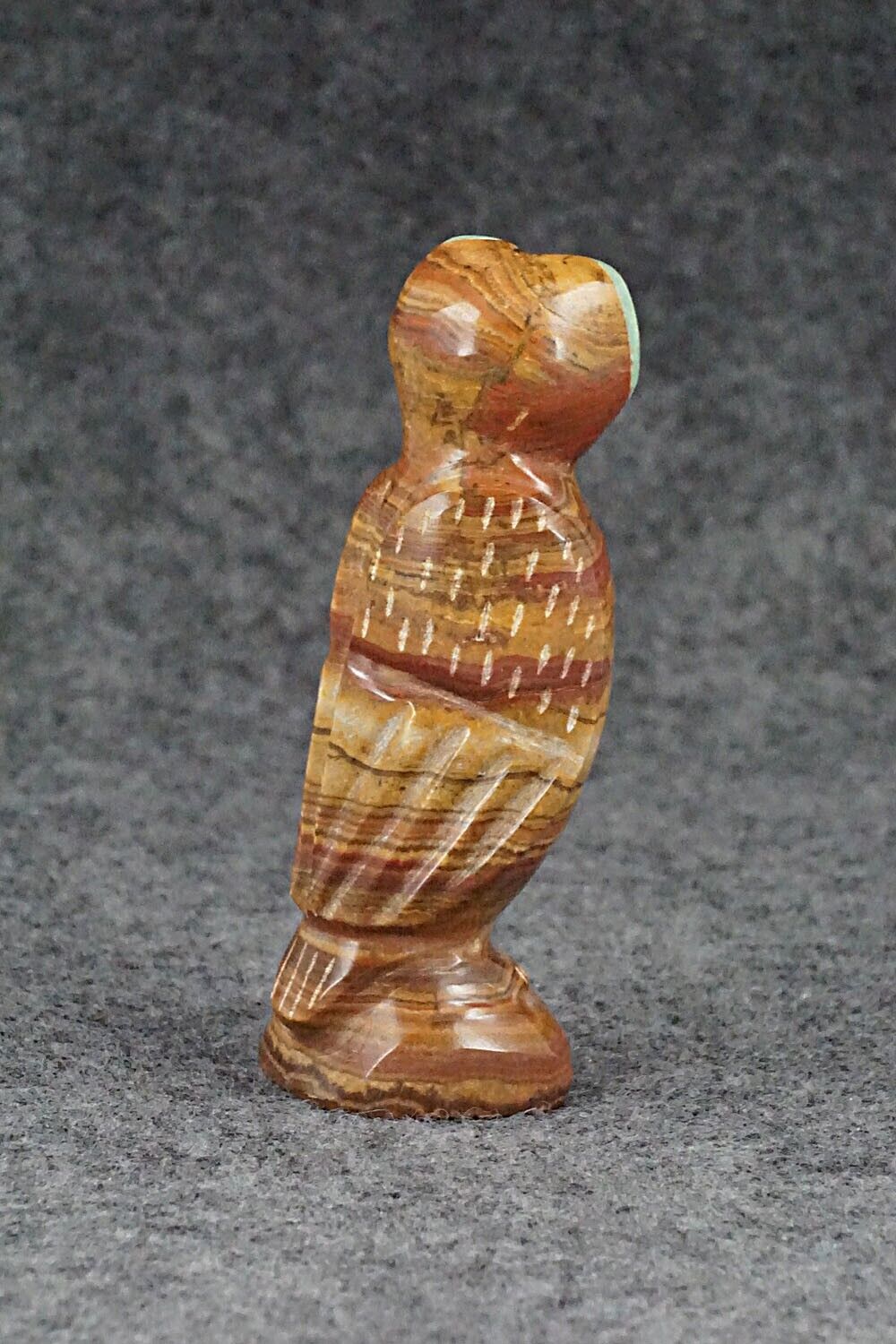 Owl Zuni Fetish Carving - Enrike Leekya