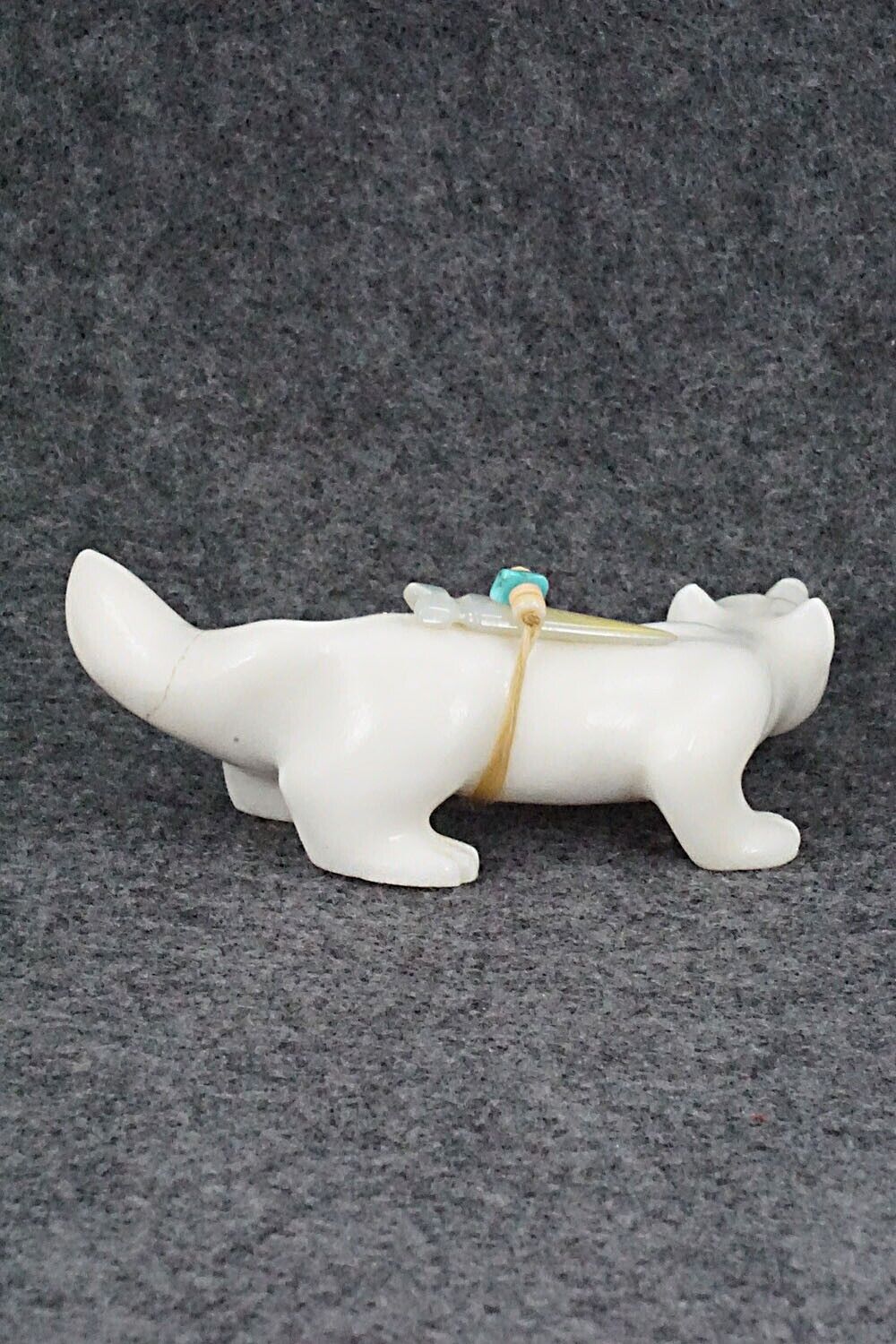 Wolf Zuni Fetish Carving - Albert Eustace