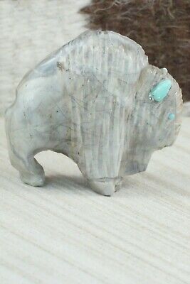 Buffalo Zuni Fetish Carving - Kevin Quam