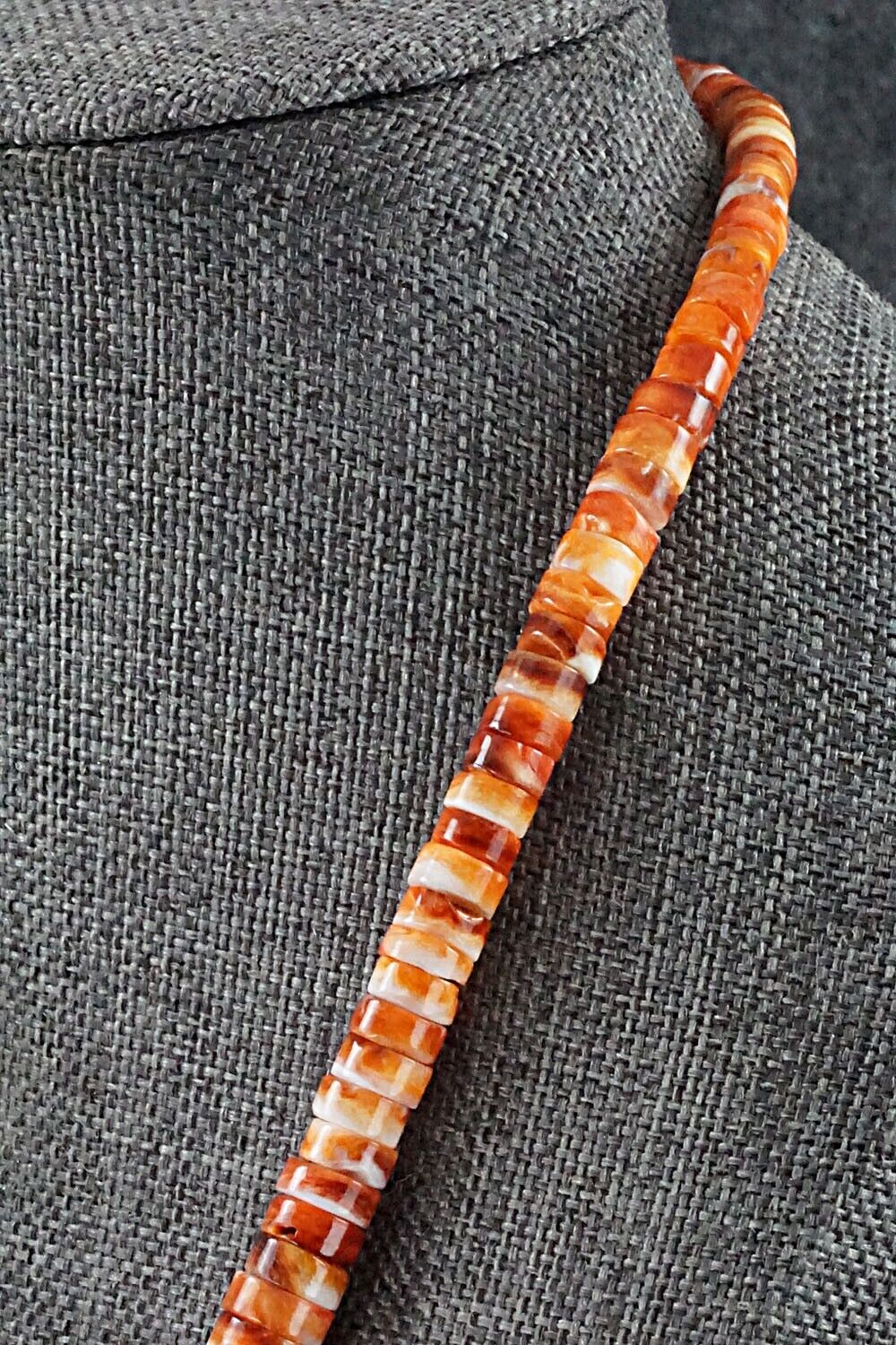 Spiny Oyster Necklace - Ramona Calavaza