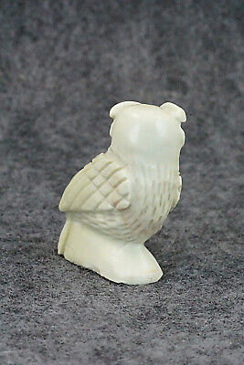 Owl Zuni Fetish Carving - Edison Bobelu