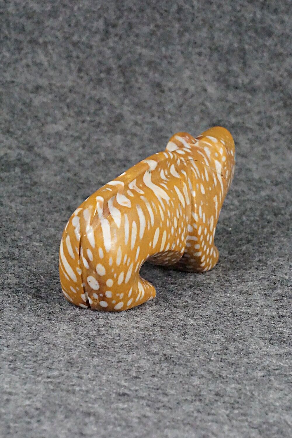 Mountain Lion Zuni Fetish Carving - Ronnie Lunasee