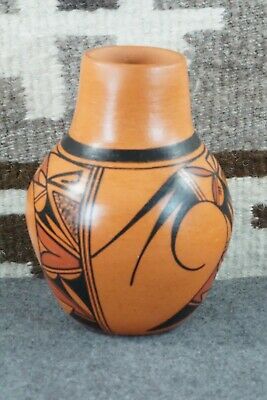Hopi Pottery - Alta Yesslith