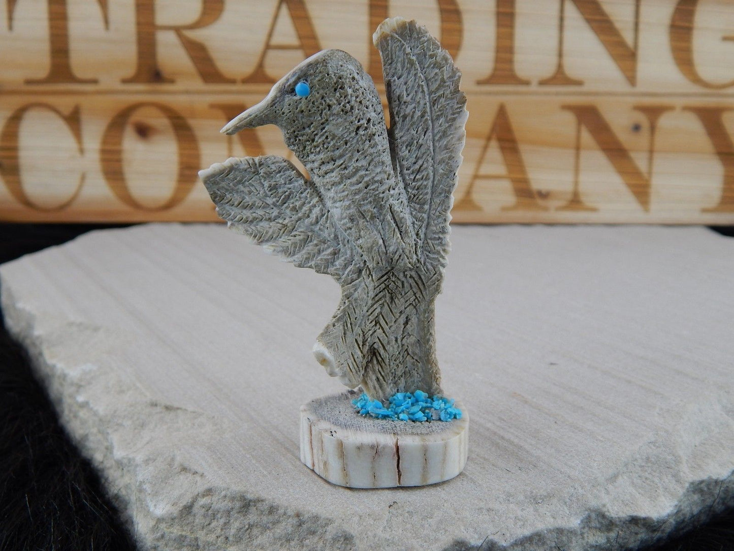 Humming Bird Zuni Fetish Carving - Faron Lowsayatee - High Lonesome Trading