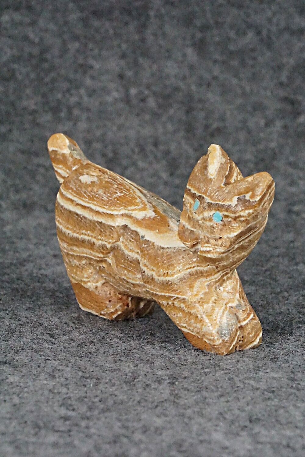Bobcat Zuni Fetish Carving - Colin Weeka