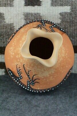 Zuni Pottery - Lorenda Cellicion