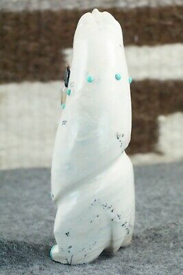 Bear Zuni Fetish Carving - Michael Laweka