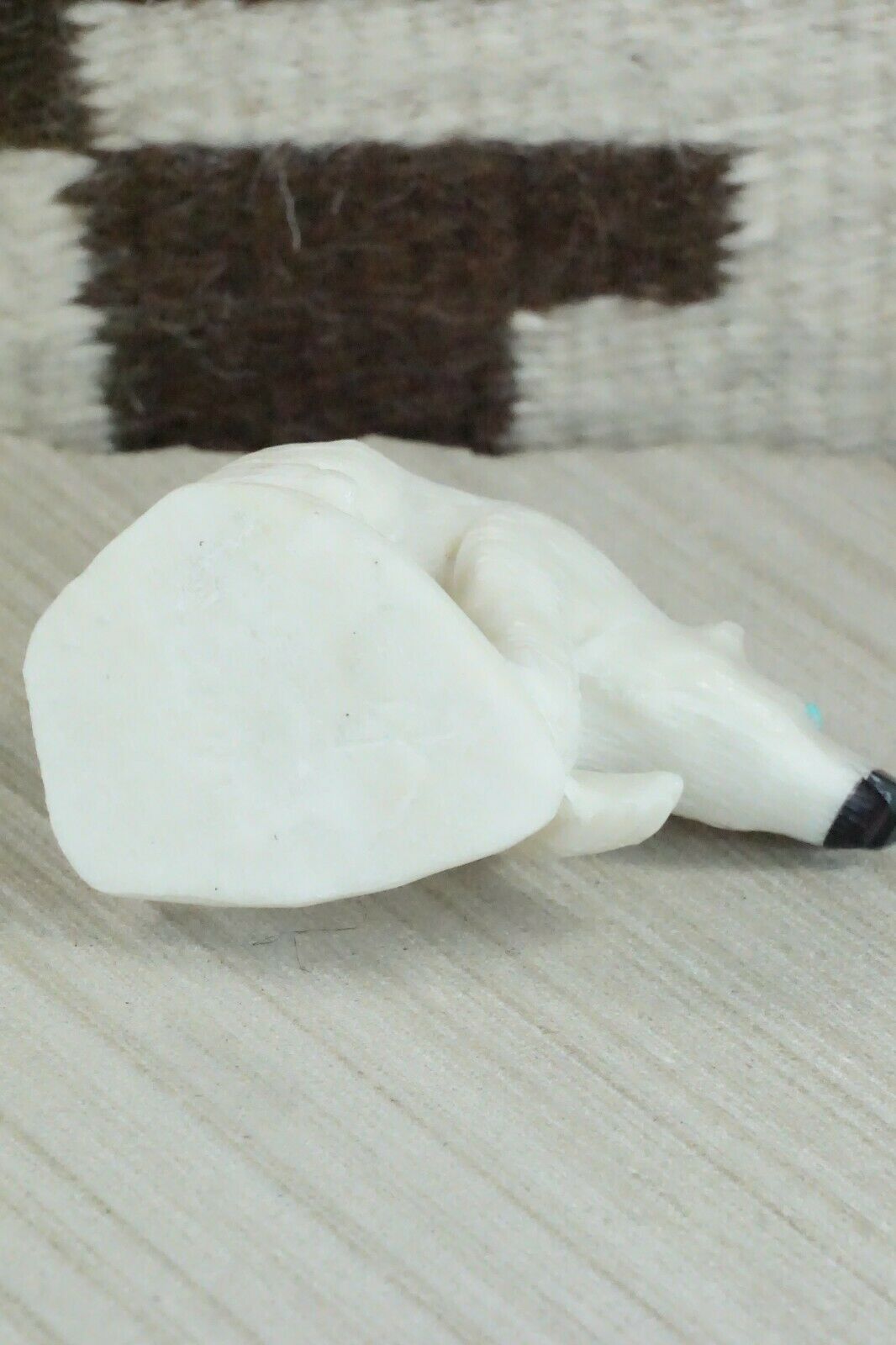 Polar Bear Zuni Fetish Carving - Derrick Kaamasee