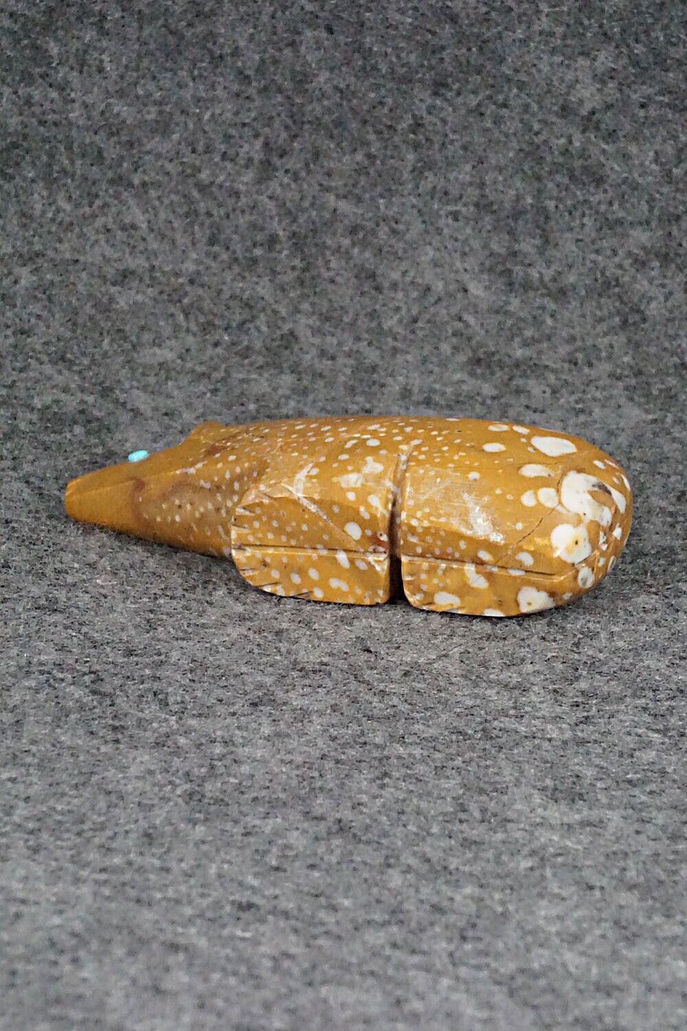 Bear Zuni Fetish Carving - Ronnie Lunasee