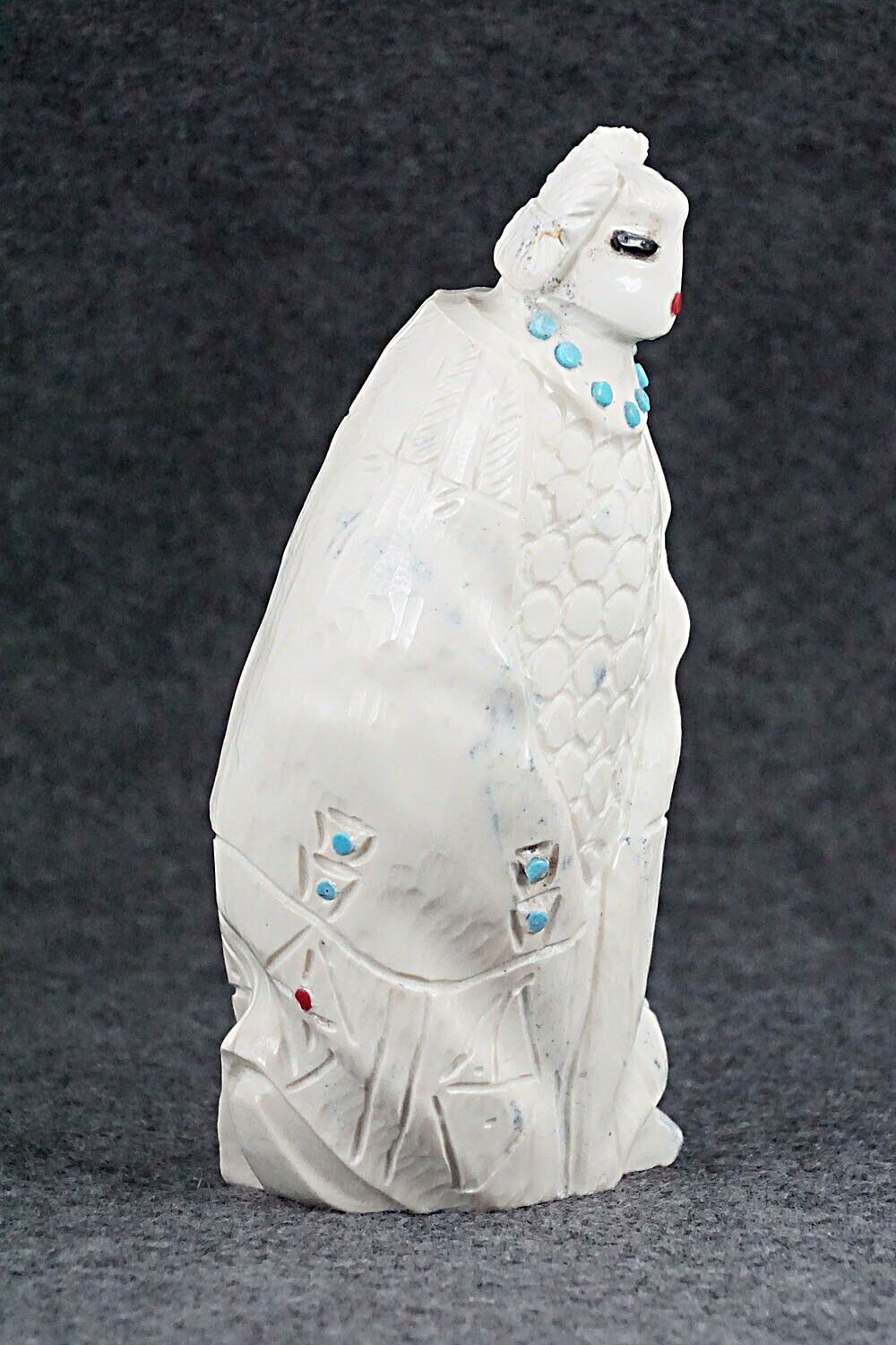 Corn Maiden Zuni Fetish Carving - Derrick Kaamasee