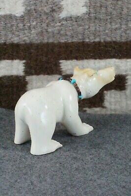 Bear Zuni Fetish Carving - Albert Eustace