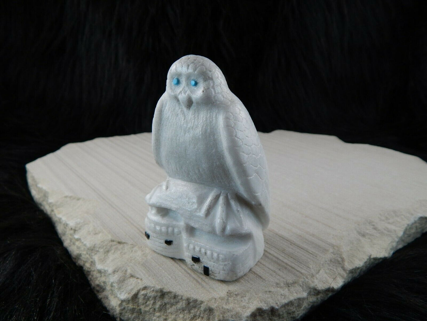 Owl Zuni Fetish Carving - Derrick Kaamasee - High Lonesome Trading