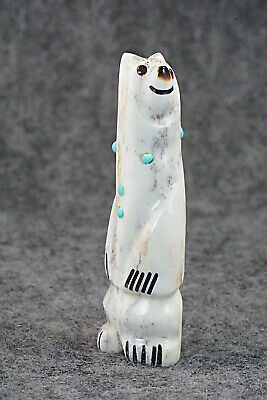 Bear Zuni Fetish Carving - Claudia Peina