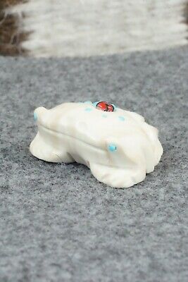 Frog Zuni Fetish Carving - Danette Laate