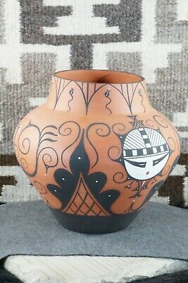 Zuni Pottery - Priscilla Peynetsa